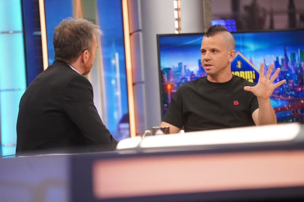 David Muñoz desvela en 'El Hormiguero' a quién se parece más su hija Laia: "Es un terremoto. No para de liarla"
