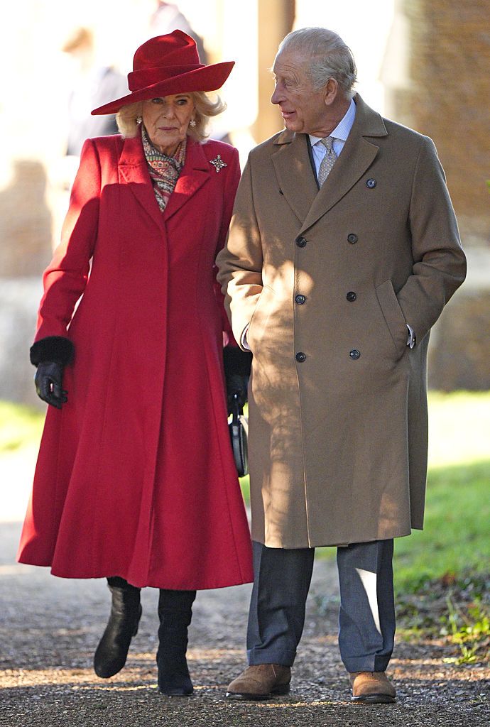 Carlos III y la reina Camilla después del oficio religioso