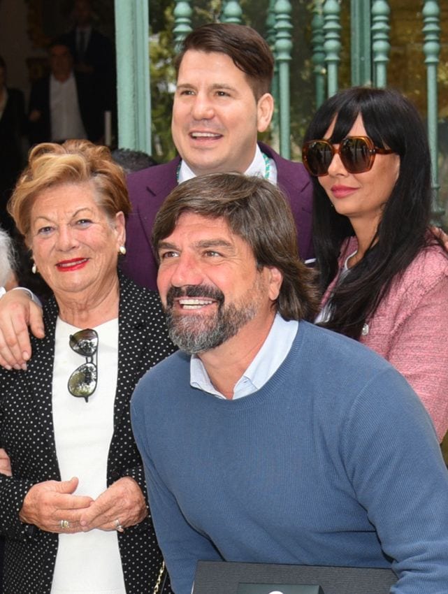 Lucas, de Andy y Lucas, con su novia María José