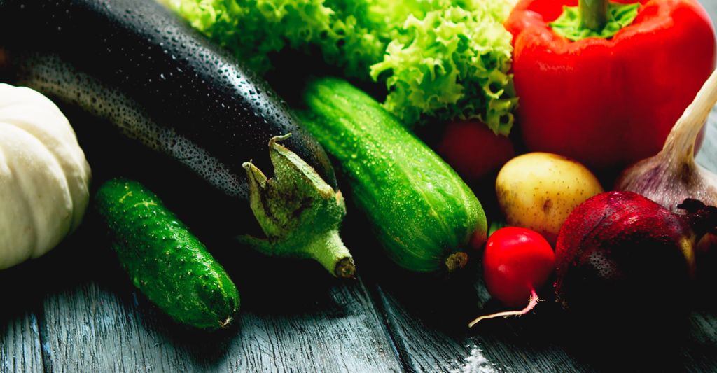 Las verduras frescas son el mejor ingrediente para las ensaladas depurativas.