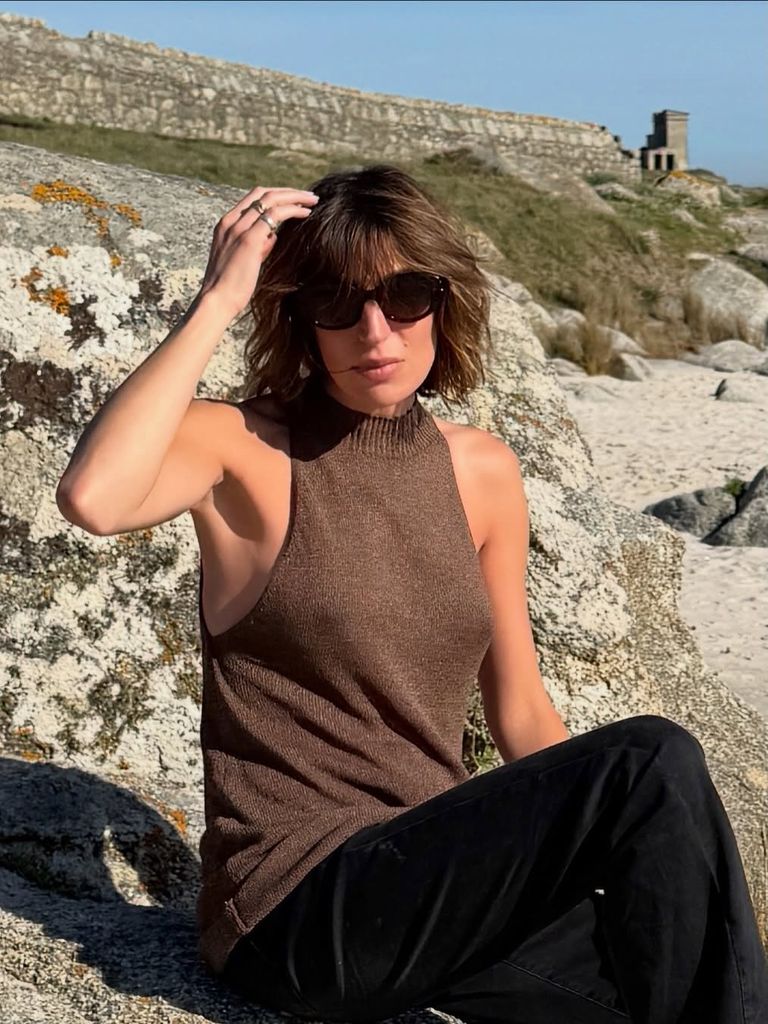Eugenia Osborne con look de entretiempo en Galicia.