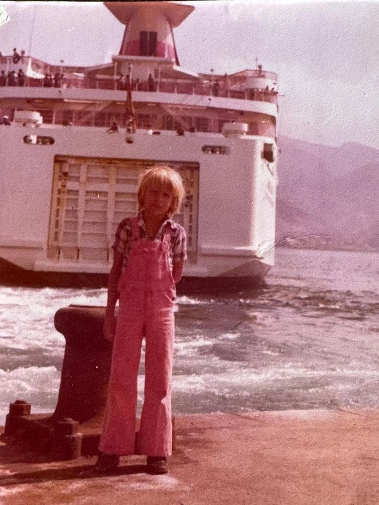 El torero ha compartido un imagen de cuando estuvo en la misma isla hace 40 años