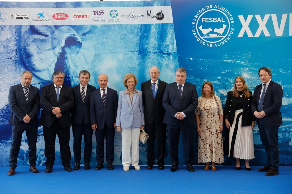La reina Sofía en Ourense inaugurando en congreso del Banco de Alimentos 