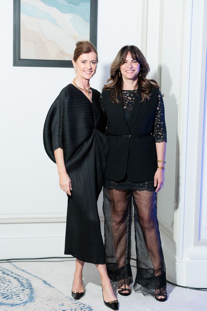 Fabiola Martínez y Nuria March en la Gala de la Fundación Soñar Despierto en Madrid 