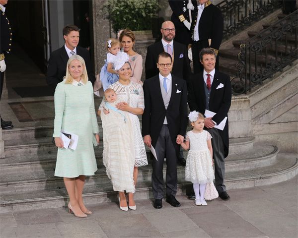 'Glamour' y tradición en el Bautizo Real de Oscar de Suecia