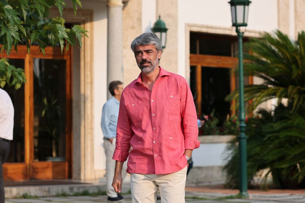 El look relajado del novio en su gran día
