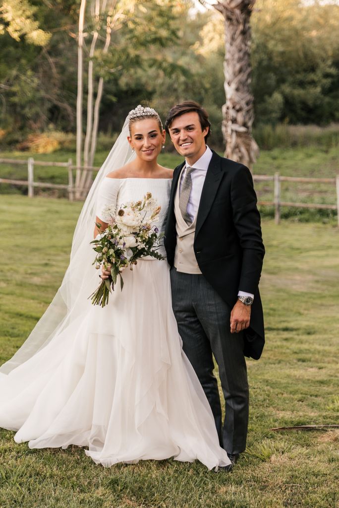 Novia con vestido de novia de Navascués