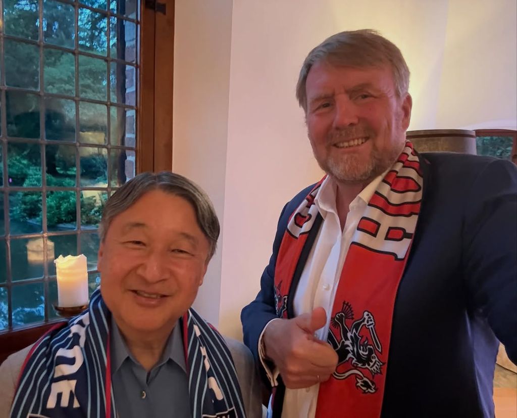 Selfie de Guillermo deHolanda con Naruhito de Japón