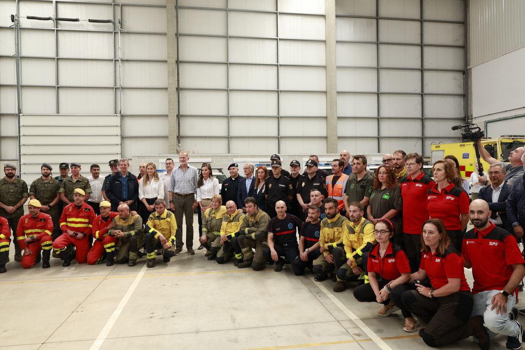 Los reyes Felipe y Letizia en Ourense para comprobar las zonas afectadas por los incendios forestales del verano de 2025