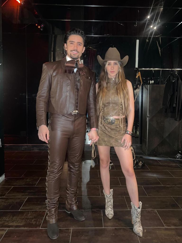 Alex Fernández y su esposa Alexia Hernández.