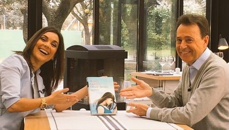 Mónica Carrillo abre su álbum más personal con Matías Prats para celebrar sus 18 años de "matrimonio televisivo"