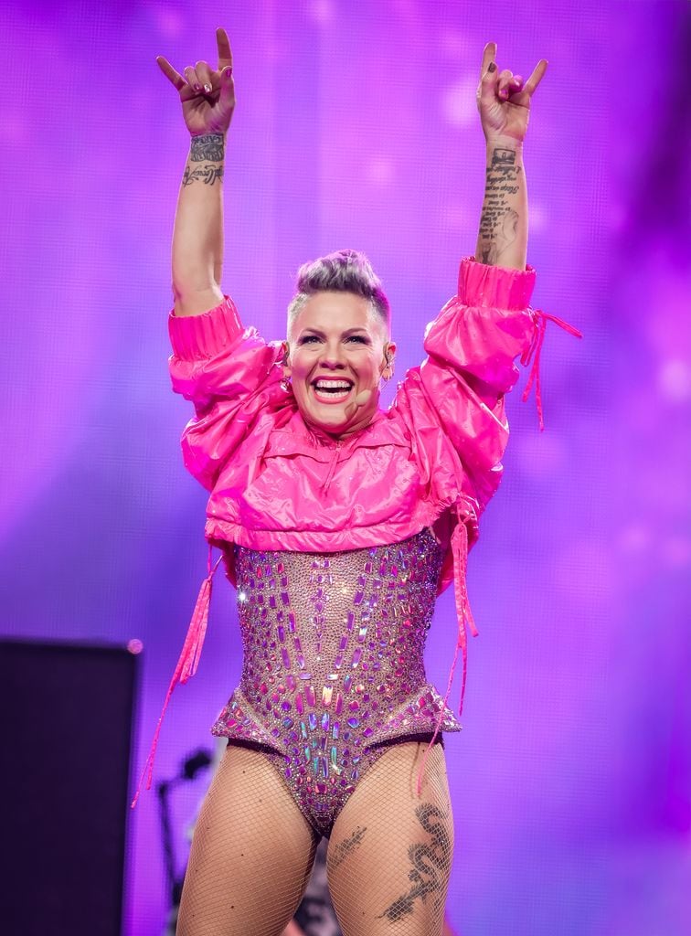 Pink se vio obligada a cancelar su espectáculo en Berna debido a razones de salud no especificadas el 2 de julio