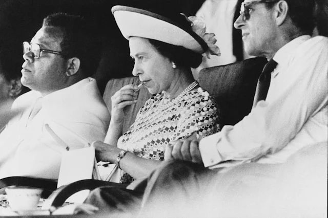 Isabel II, una mujer elegante