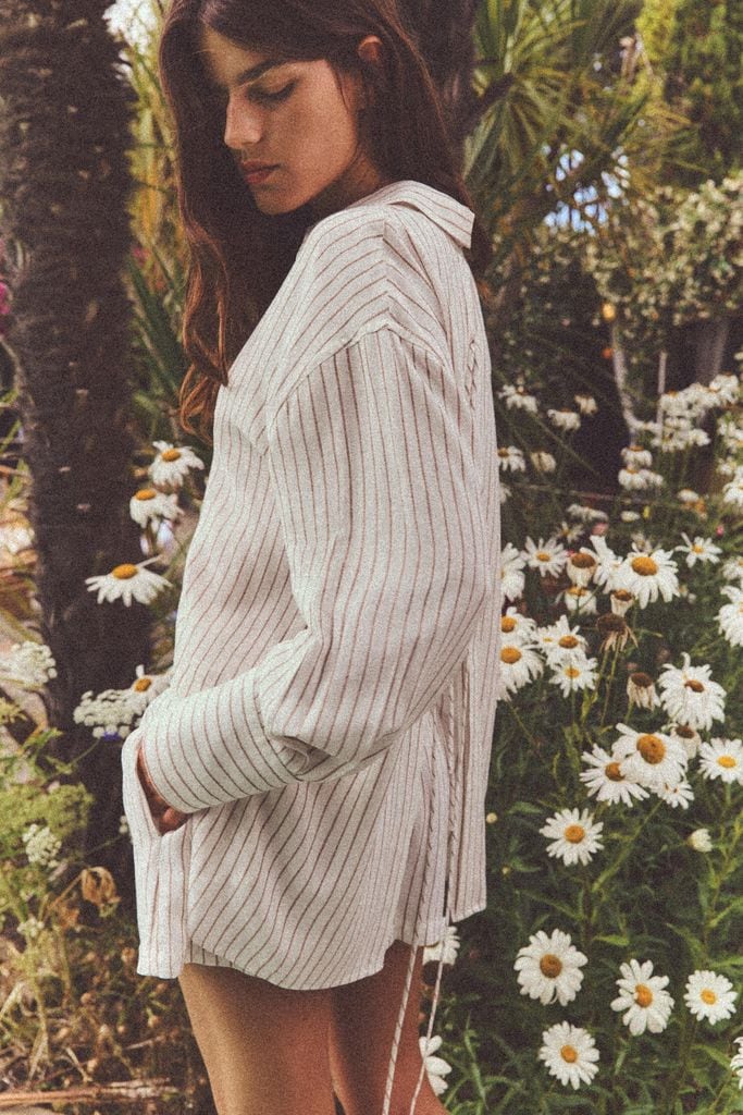 camisa de zara con escote