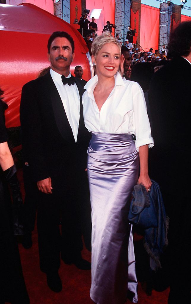 Sharon Stone en los Oscar de 1998