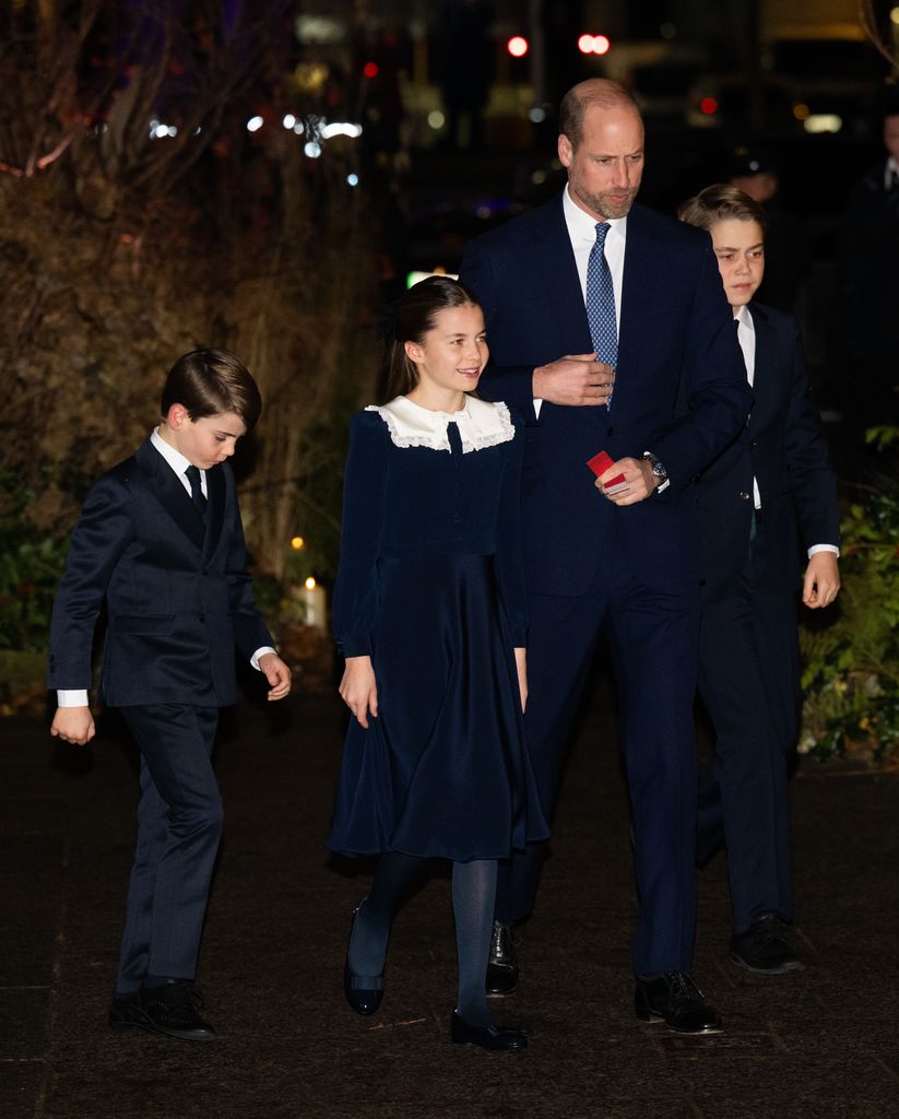 El príncipe Louis, la princesa Charlotte, el príncipe William y el príncipe George a su llegada a la Abadía de Westminster. 