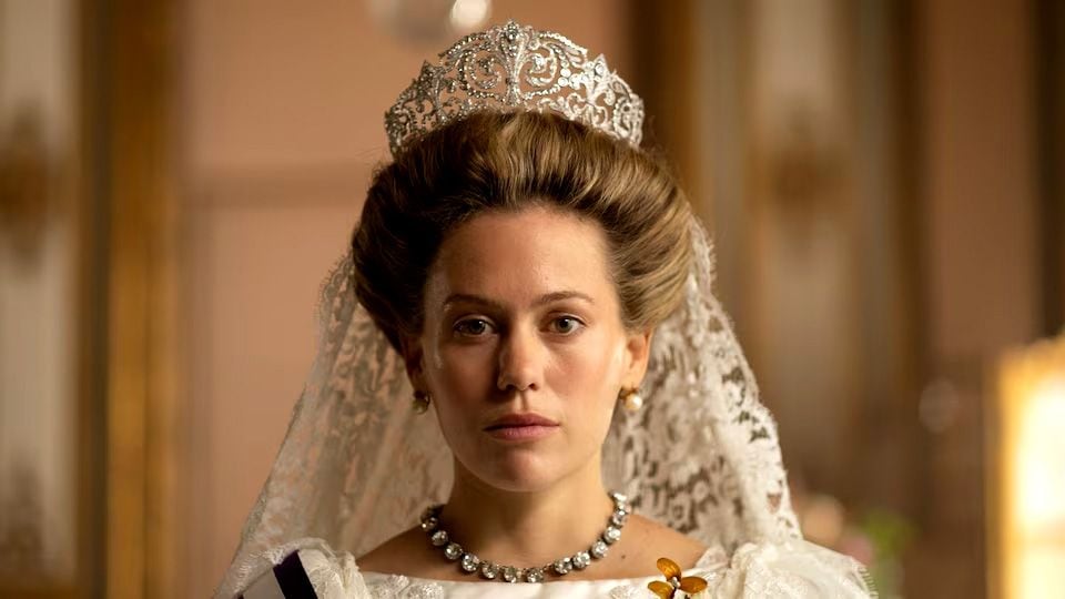 Kimberley Tell da vida a la reina Victoria Eugenia