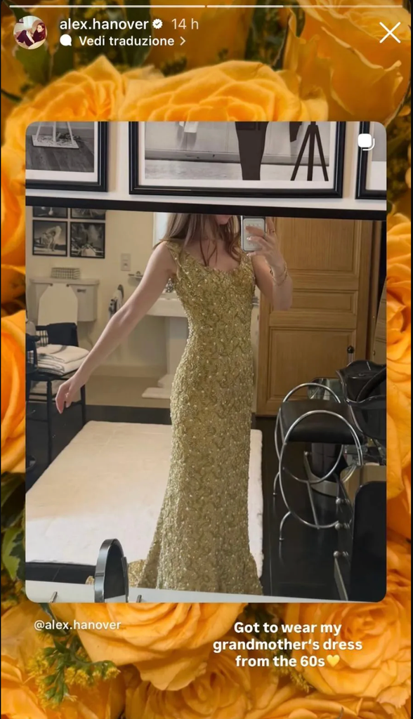 La hija de Carolina de Mónaco compartió el vestido que perteneció a su abuela, Grace Kelly, en sus historias de Instagram.