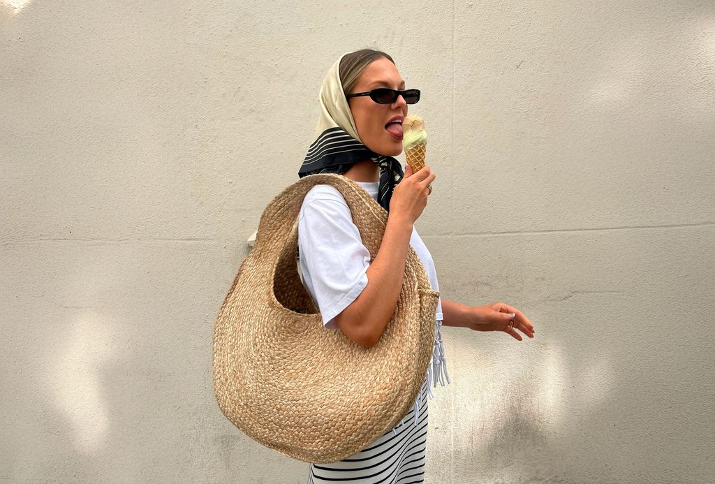 Bolso de rafia