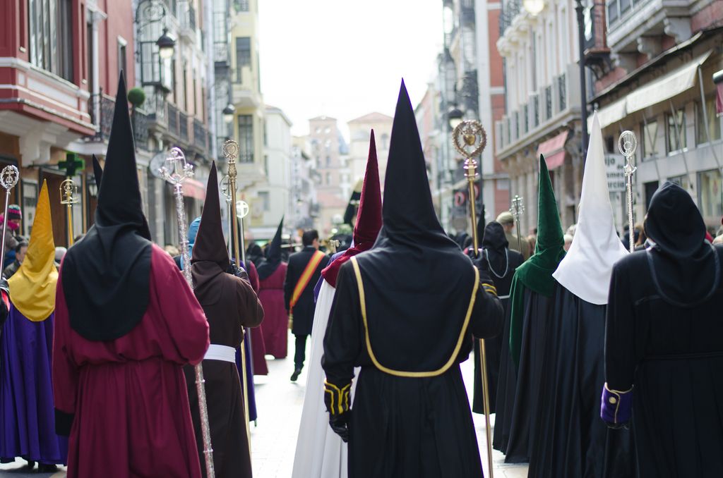 Algunas comunidades suman Jueves Santo y Lunes de Pascua, lo que convierte la Semana Santa 2026 en un "superpuente" de hasta cinco días
