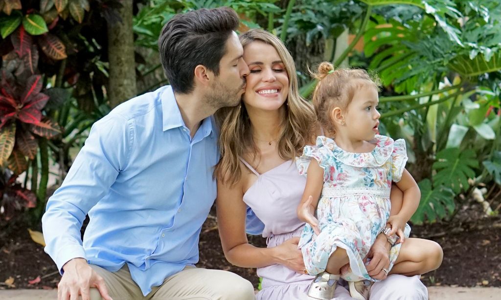 carolina sarassa y su familia en la dulce espera de su segundo beb 