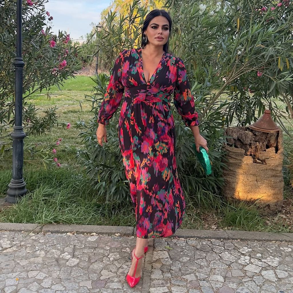 Marisa Jara posando