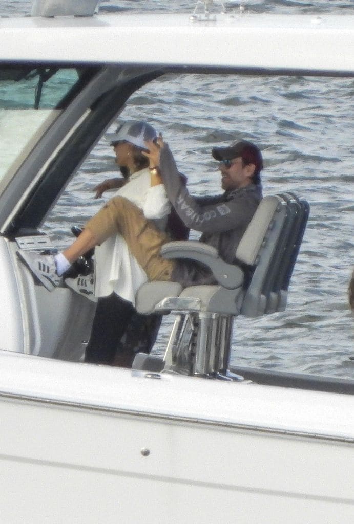 Enrique Iglesias y Anna Kournikova fueron captados en un lindo momento en familia.