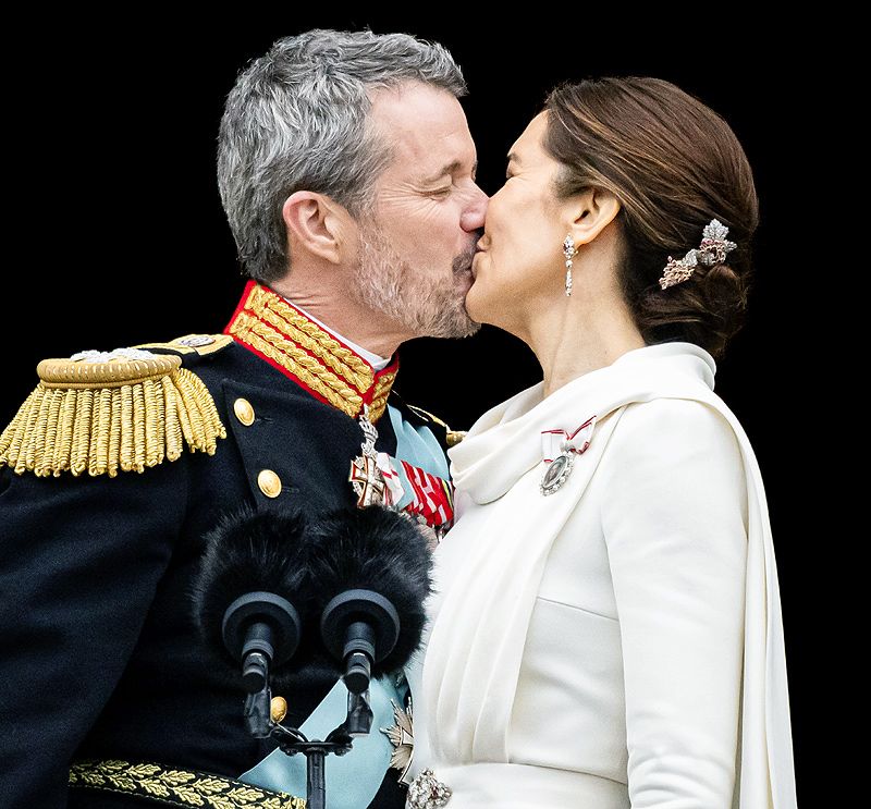 Los primeros looks de belleza de Mary de Dinamarca como Reina