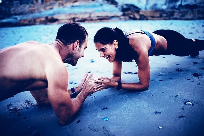 coupleplanksada a