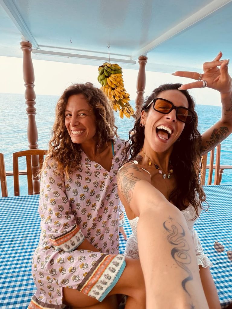 Laura Madrueño y Lorena Castell en Maldivas
