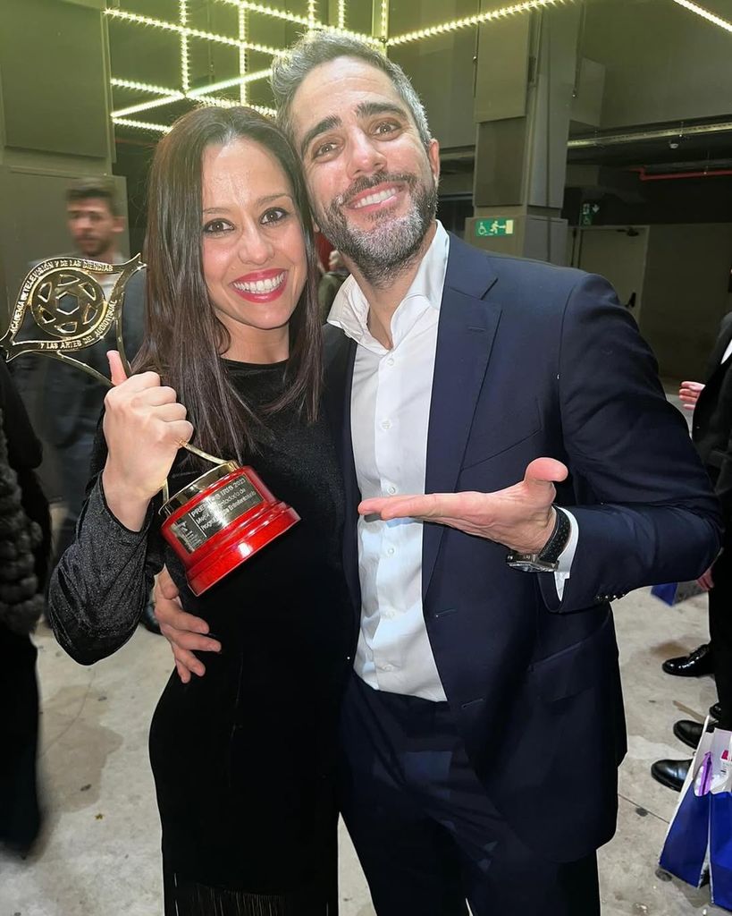 Sara y Roberto celebrando el éxito