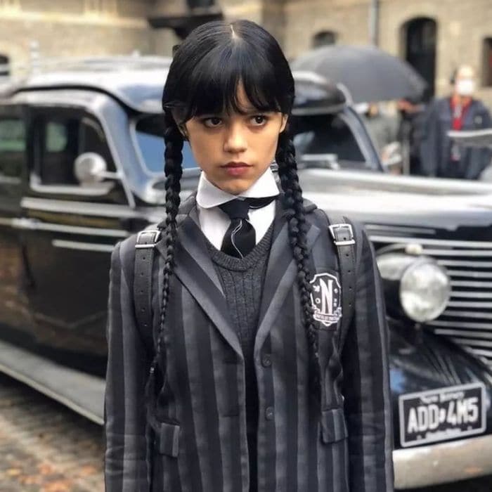Miércoles Addams interpretada por Jenna Ortega
