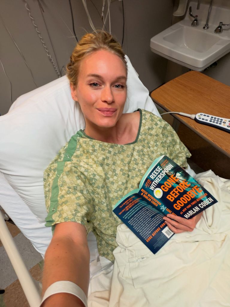Leven Rambin ha ido documentando todo el proceso tras la operación de endometriosis