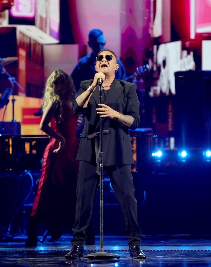 Alejandro Sanz también actuó el pasado durante la gala de los Grammy
