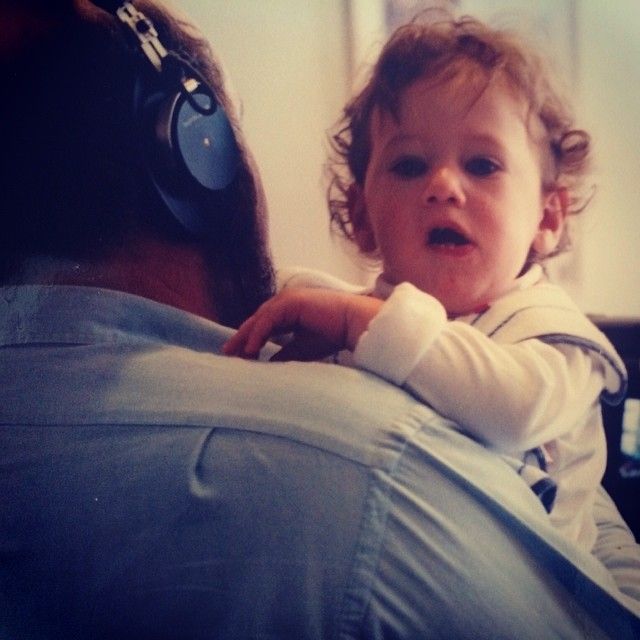 Ha querido compartir también unas emocionantes fotos de su infancia con su padre