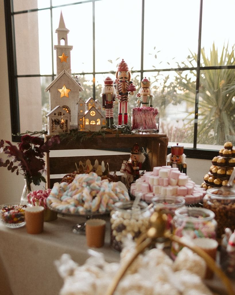 Decoración de bodas de Navidad mesa dulce