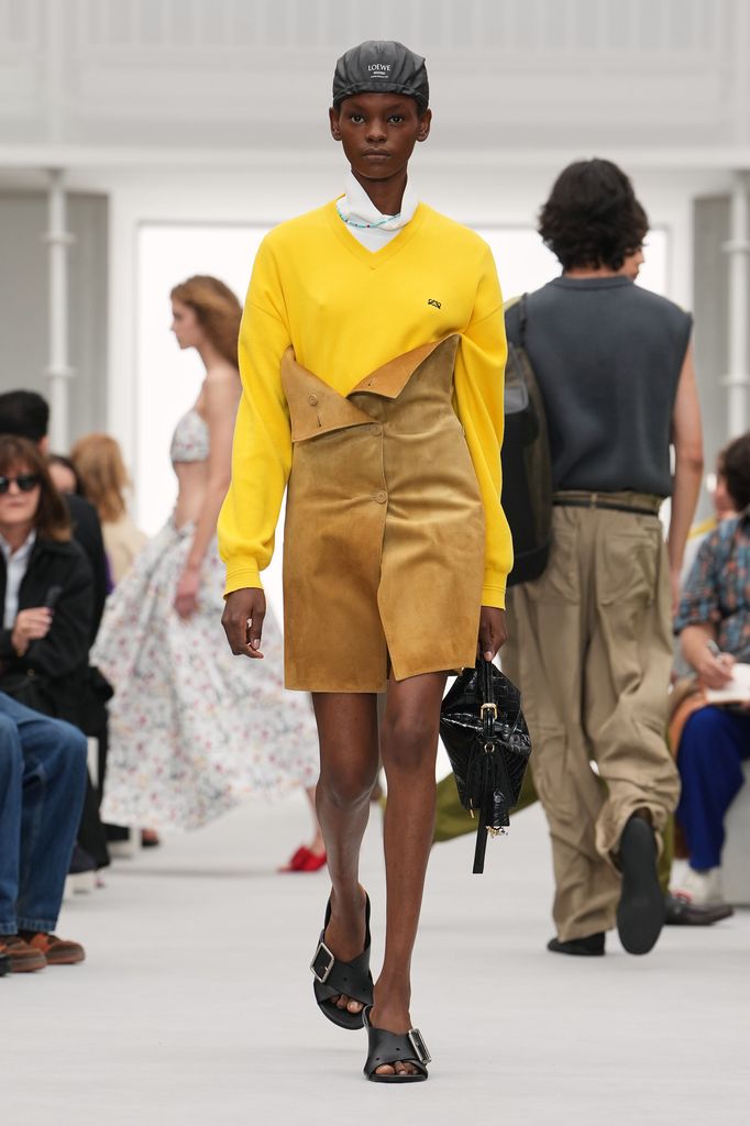 Paris Fashion Week: desfile de Loewe (Primavera/Verano 2027)