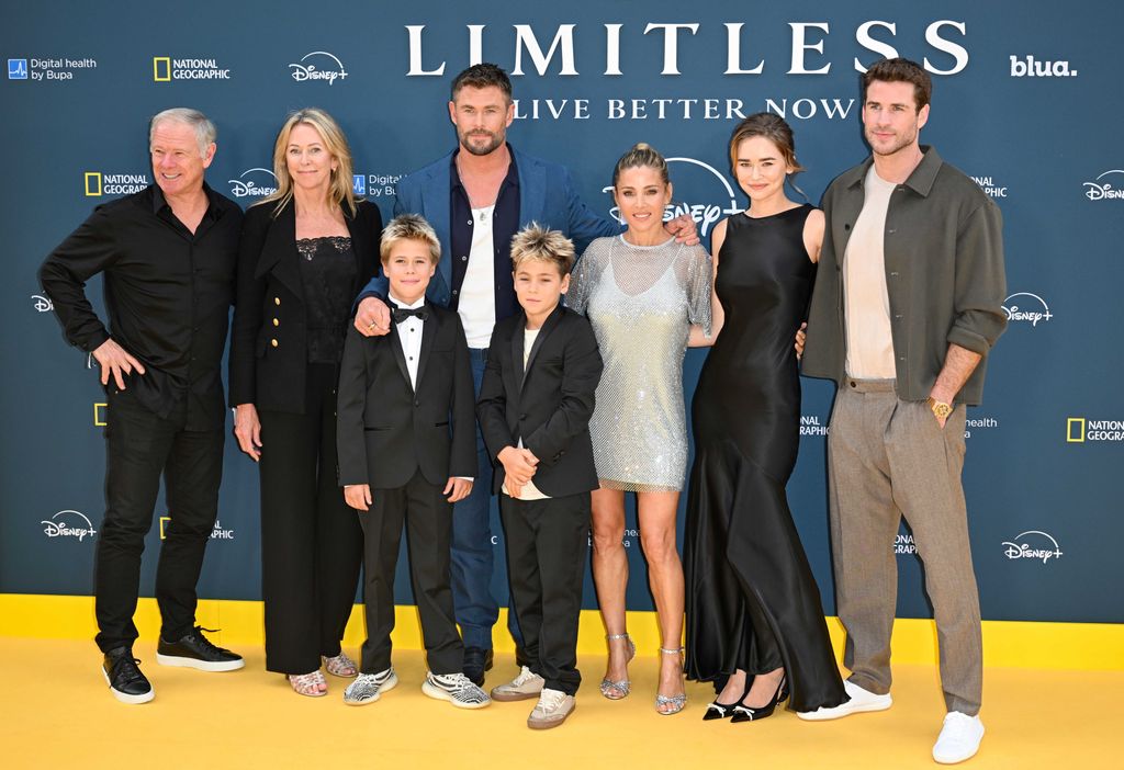 Chris Hemsworth con Elsa Pataky y su familia en Londres en el estreno de Limitless: Live Better Now
