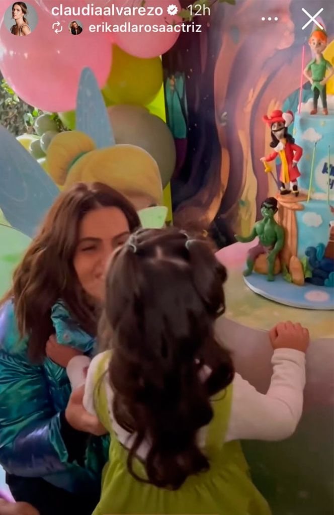 Claudia Álvarez y su hija Kira