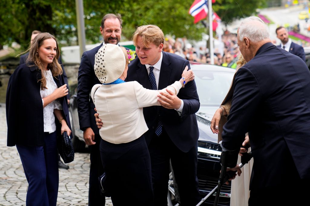 Sverre Magnus de Noruega, Ingrid de Noruega y Harald y Sonia de Noruega en Stavanger 