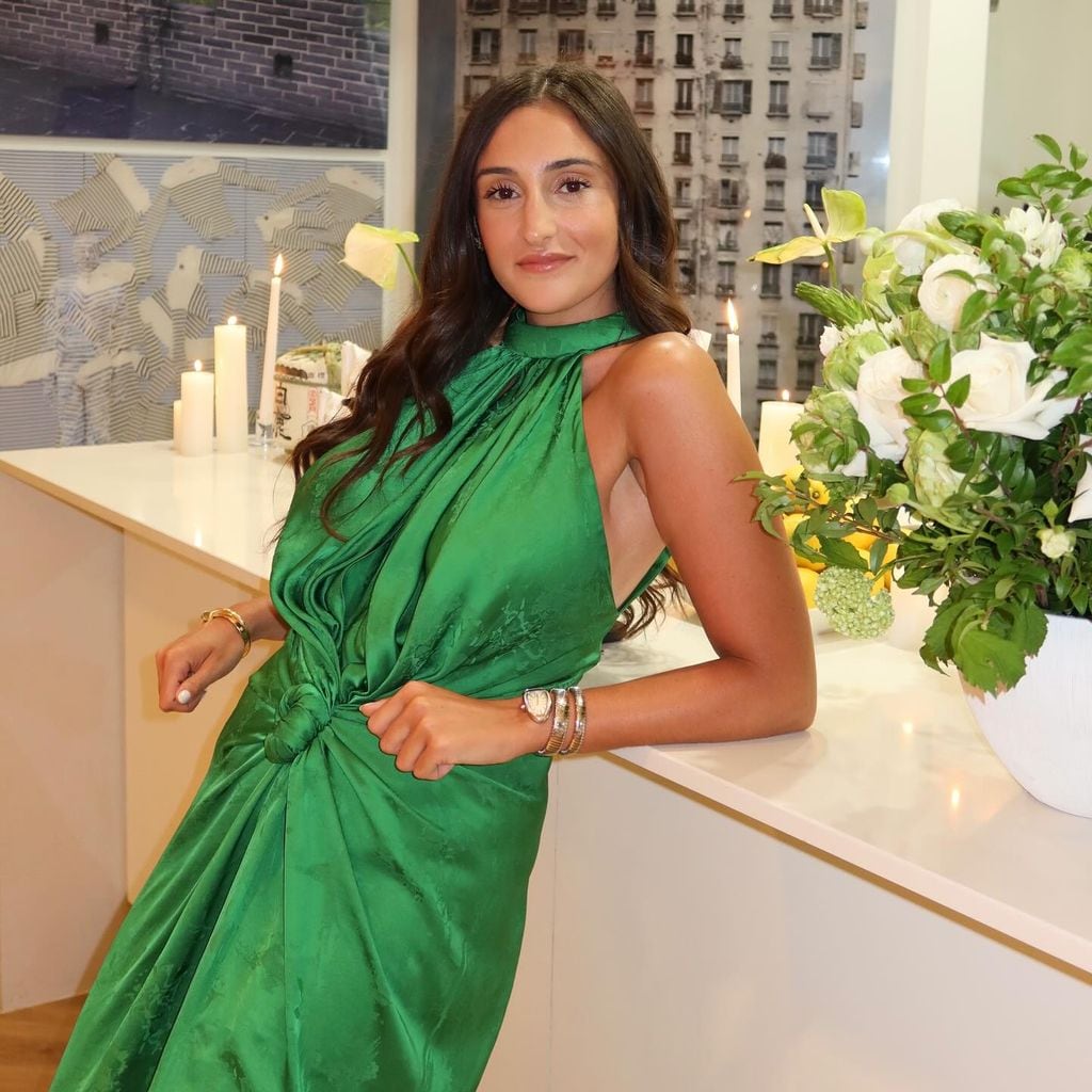 Mia, hija de Raúl de Molina y su esposa Mia, celebró sus 25 años con una íntima celebración.