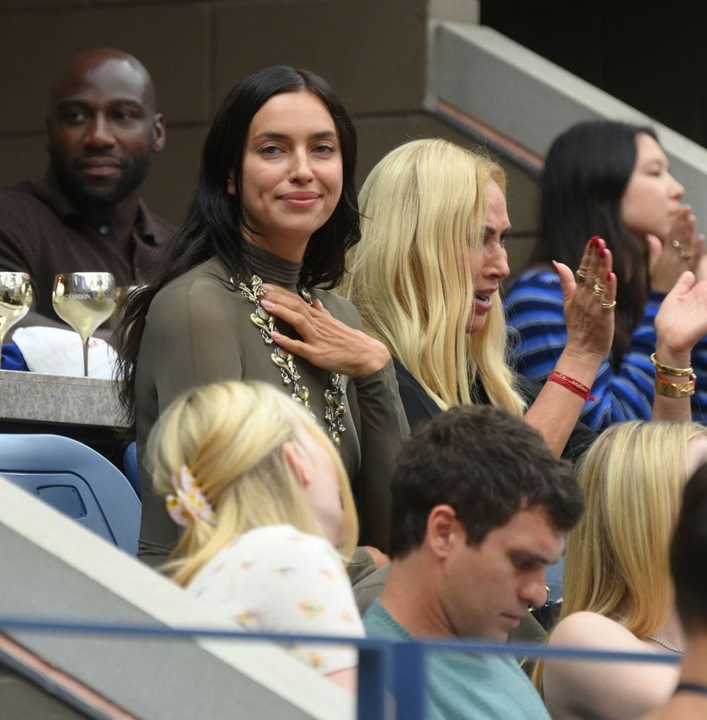 Irina Shayk viendo la final de Carlos Alcaraz en el US Open