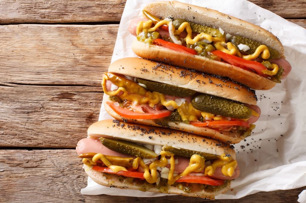 Hot Dog Chicago Style