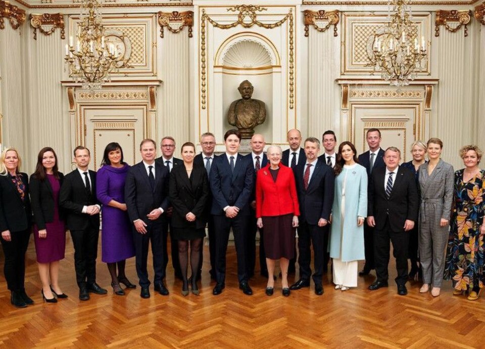 Christian de Dinamarca jura la Constitución y sienta un precedente