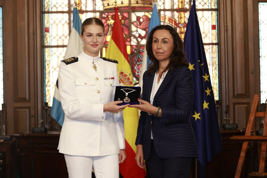 La princesa Leonor es nombrada hija adoptiva de Marín 