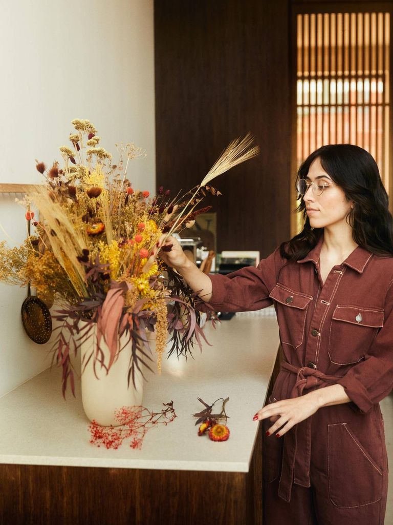 Componer un ramo de flores secas