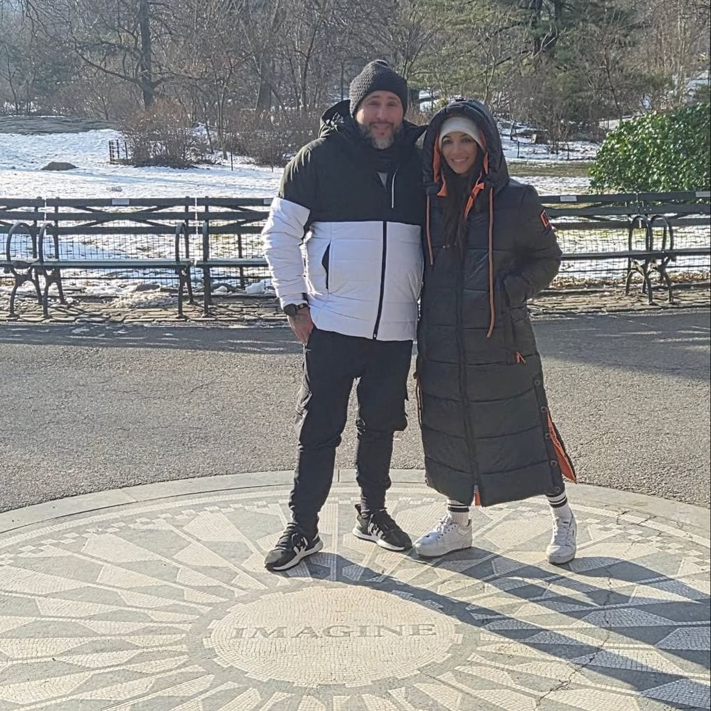 Lola también ha confesado estar feliz y enamorada de Kiko