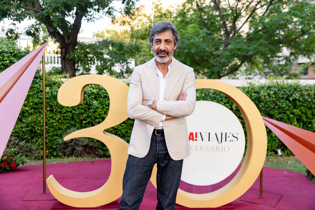 Juan del Val en la fiesta del 30 aniversario de ¡HOLA! VIAJES en Madrid