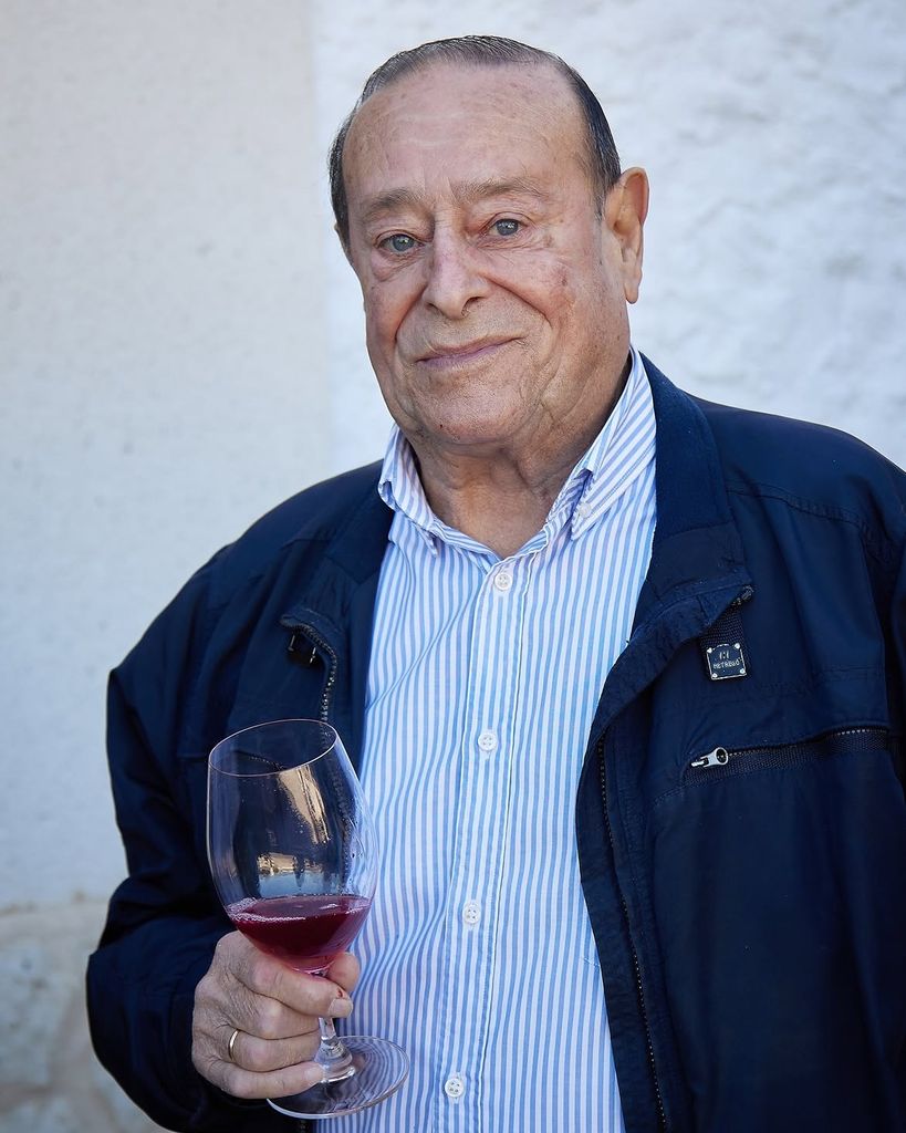 Luis Sanz Busto renunció a sus estudios de Medicina para cumplir el sueño de su mujer, María Luz Cid, de recuperar la finca familiar que acabaría convirtiéndose en Dehesa de los Canónigos