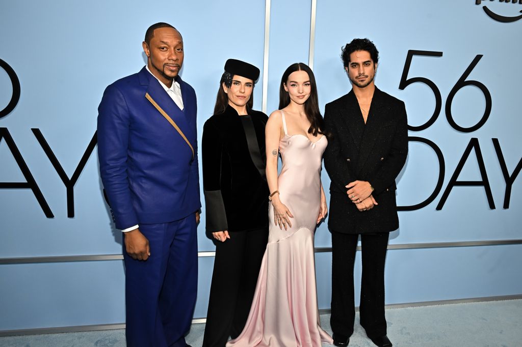Dorian Missick, Karla Lourdes Souza, Dove Cameron y Avan Jogia. 